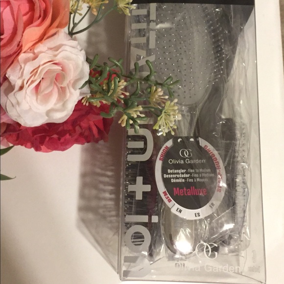 •BNIB• BRUSH TRIO Olivia Garden Titanium+Ion Hairbrushes - Picture 4 of 9